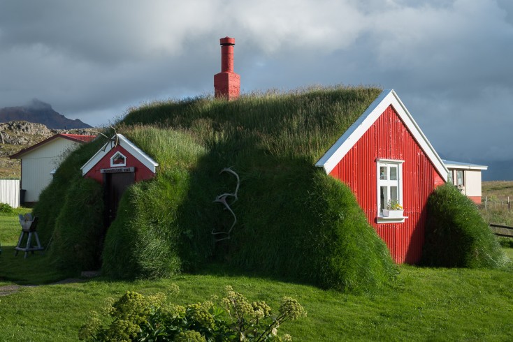 Es wird behauptet , dass in Bakkagerði die isländische Elfenkönigin wohnt. - Gut vorstellbar, wie ich finde.