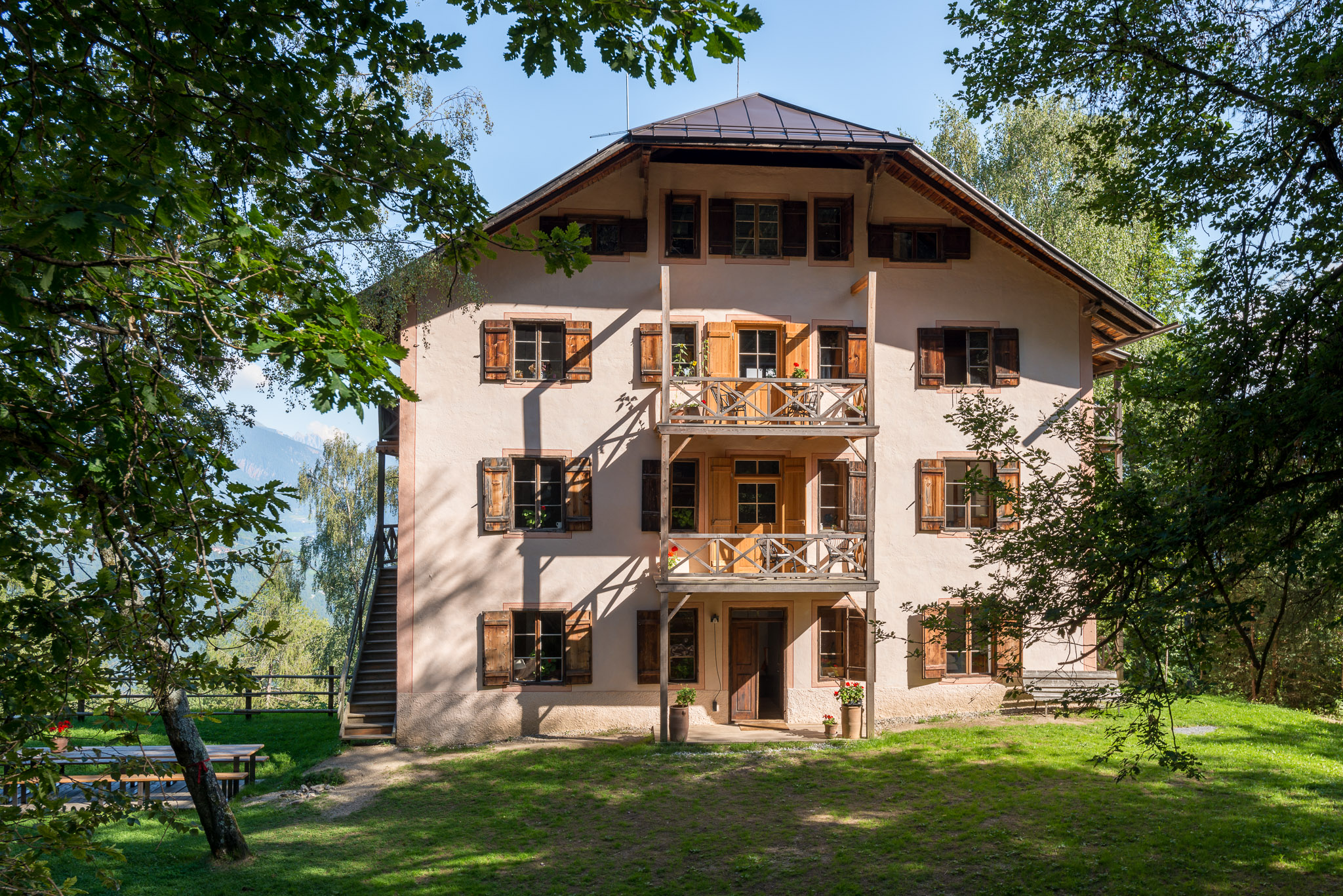 Das Haus Settari wurde 2013 unter Bewahrung der alten Bausubstanz aufwändig renoviert.